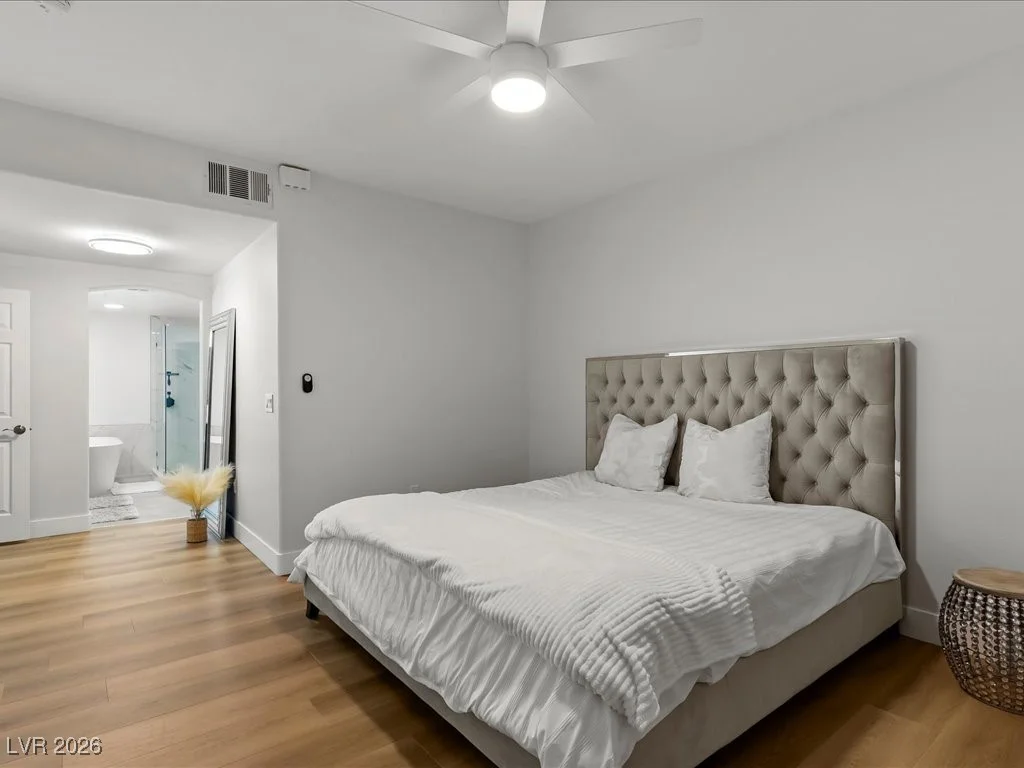 821 Glacier Peak, Las Vegas, NV 89144