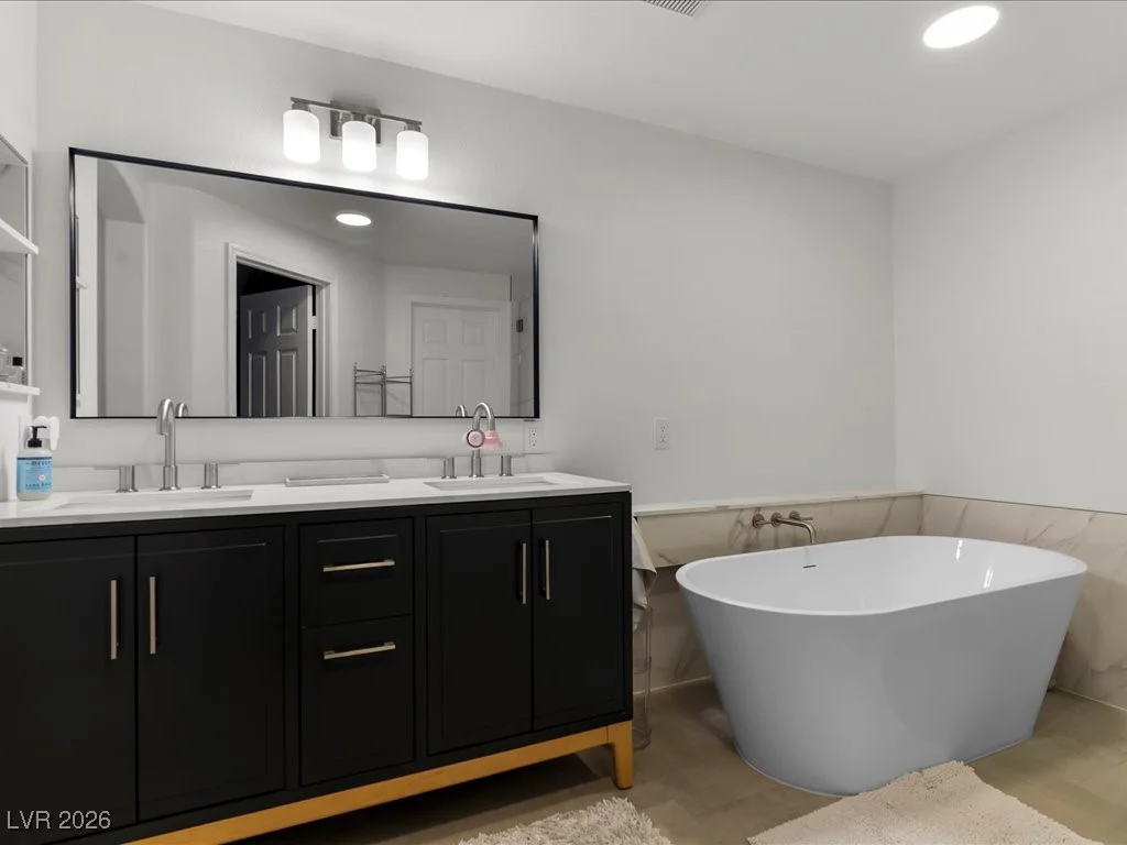821 Glacier Peak, Las Vegas, NV 89144