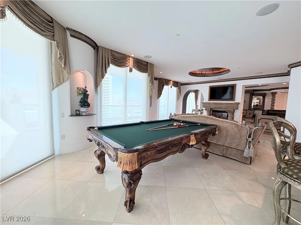 2857 Paradise, Las Vegas, NV 89109