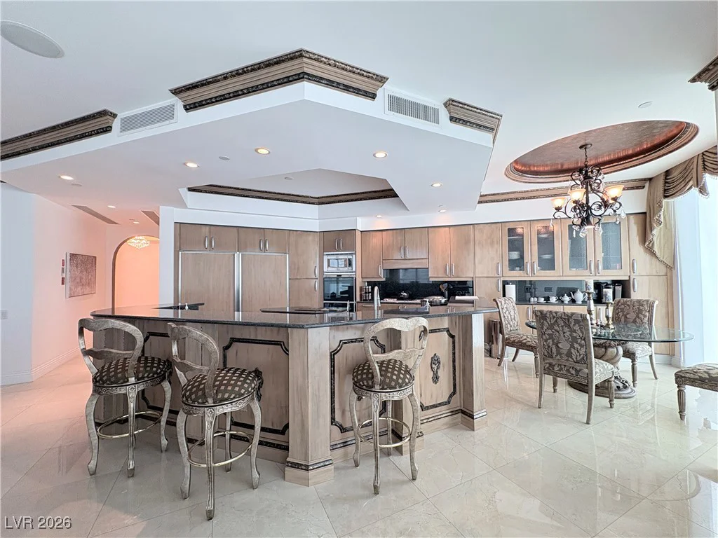 2857 Paradise, Las Vegas, NV 89109