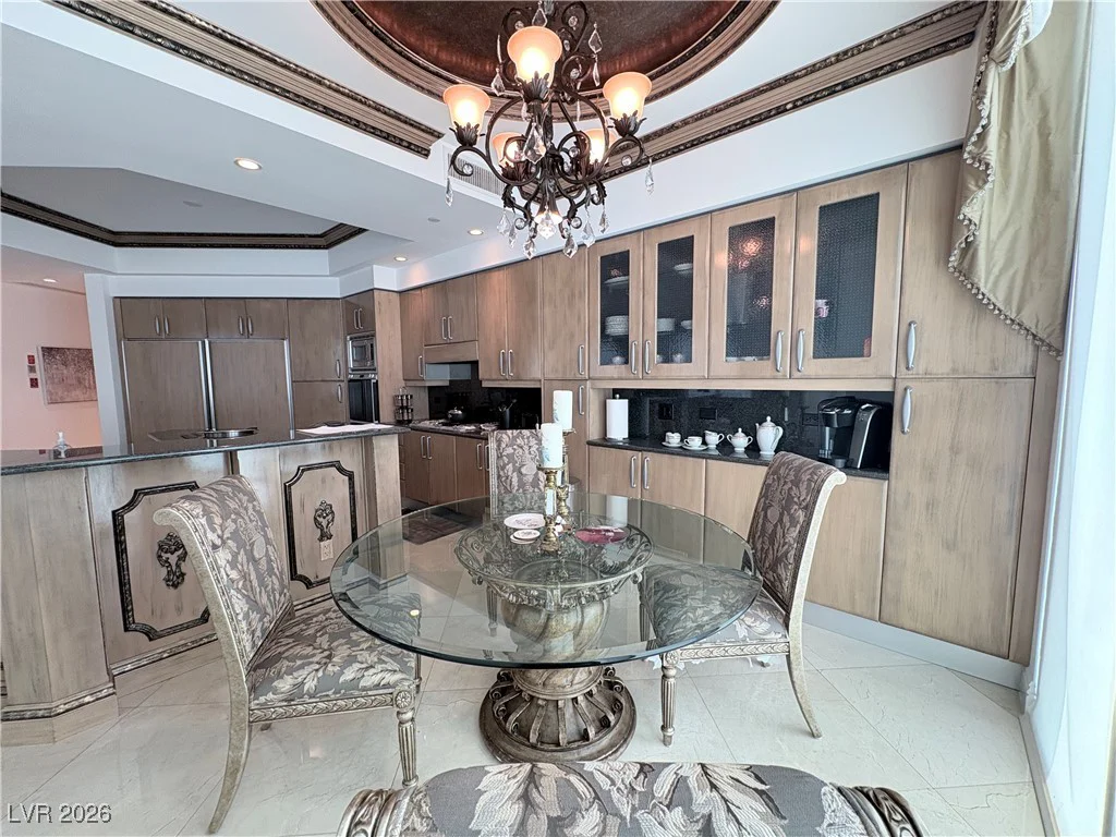 2857 Paradise, Las Vegas, NV 89109