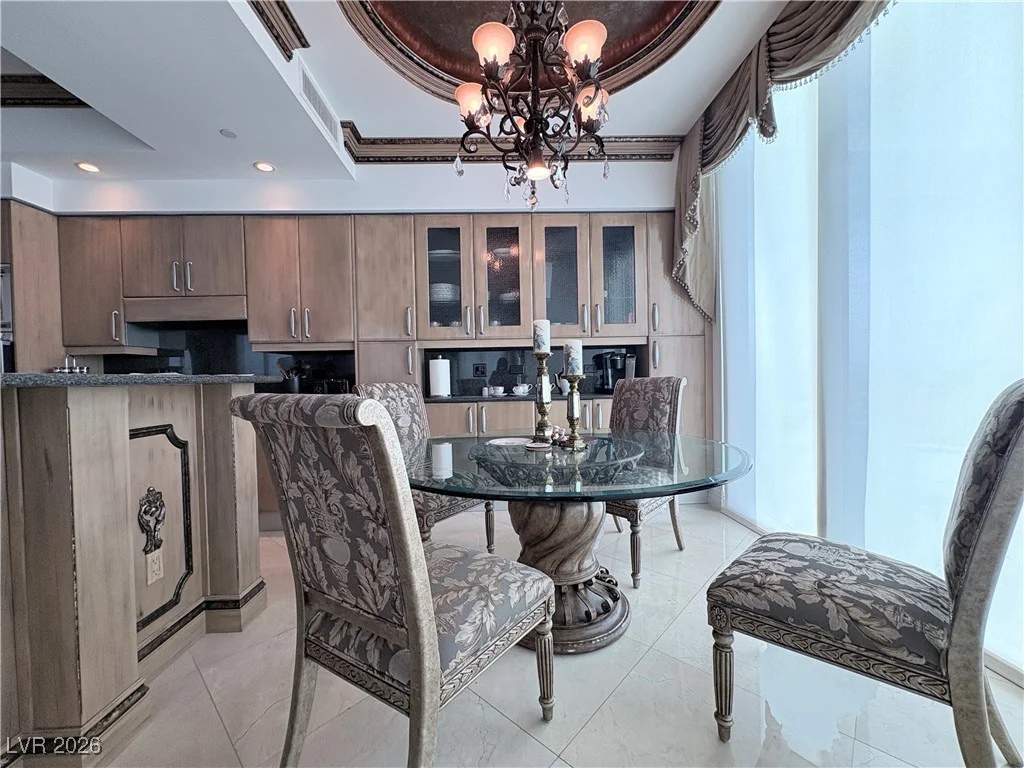 2857 Paradise, Las Vegas, NV 89109
