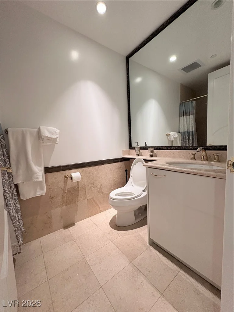 2857 Paradise, Las Vegas, NV 89109