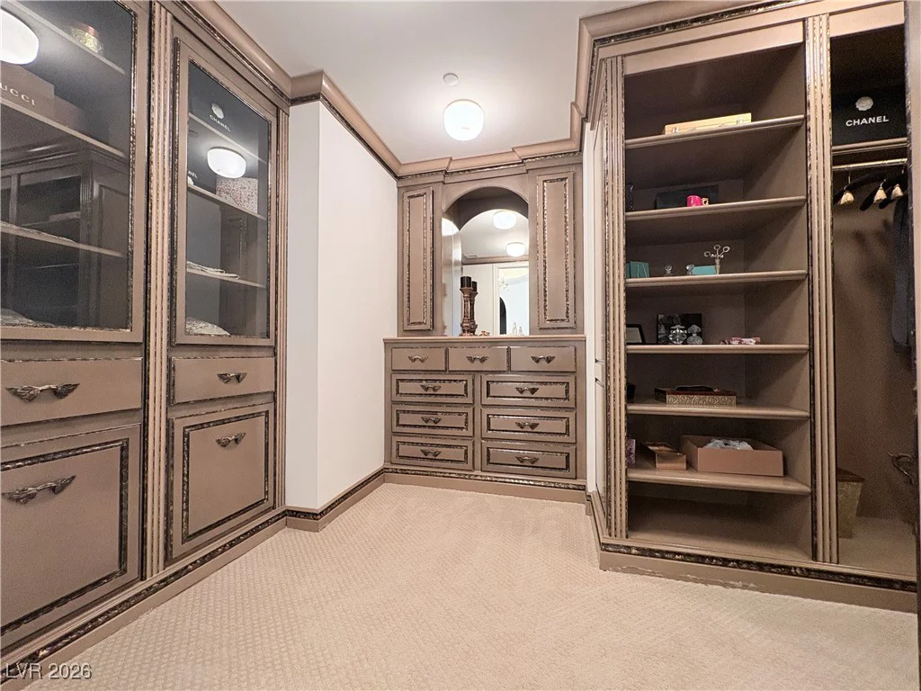 2857 Paradise, Las Vegas, NV 89109