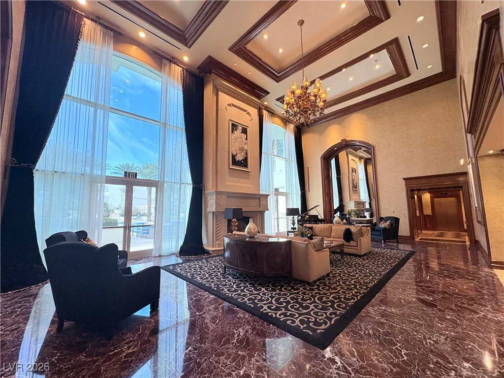 2857 Paradise, Las Vegas, NV 89109
