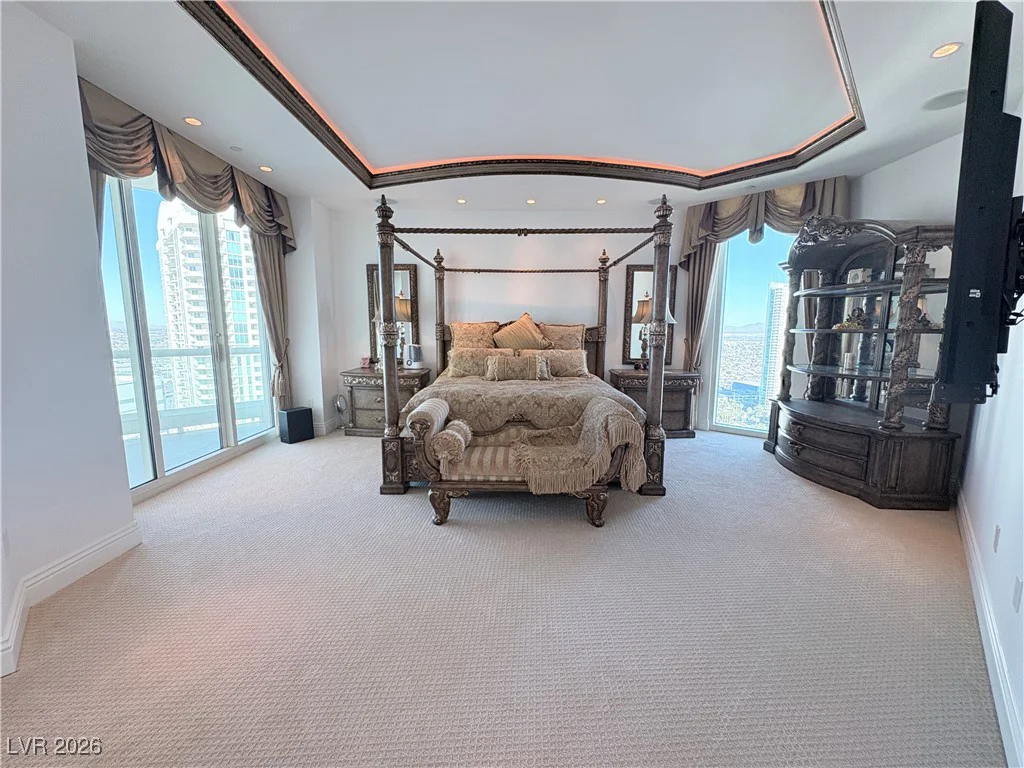 2857 Paradise, Las Vegas, NV 89109