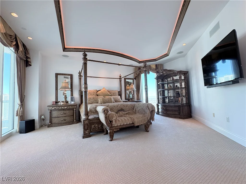 2857 Paradise, Las Vegas, NV 89109