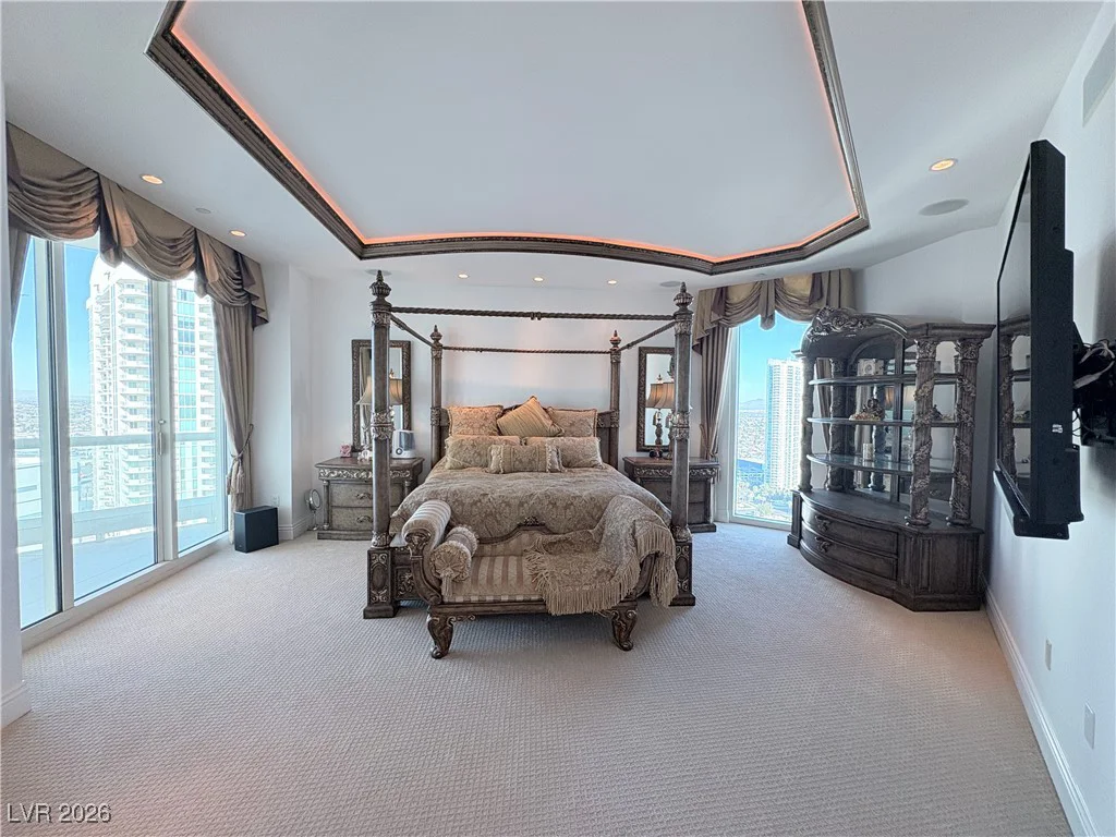 2857 Paradise, Las Vegas, NV 89109