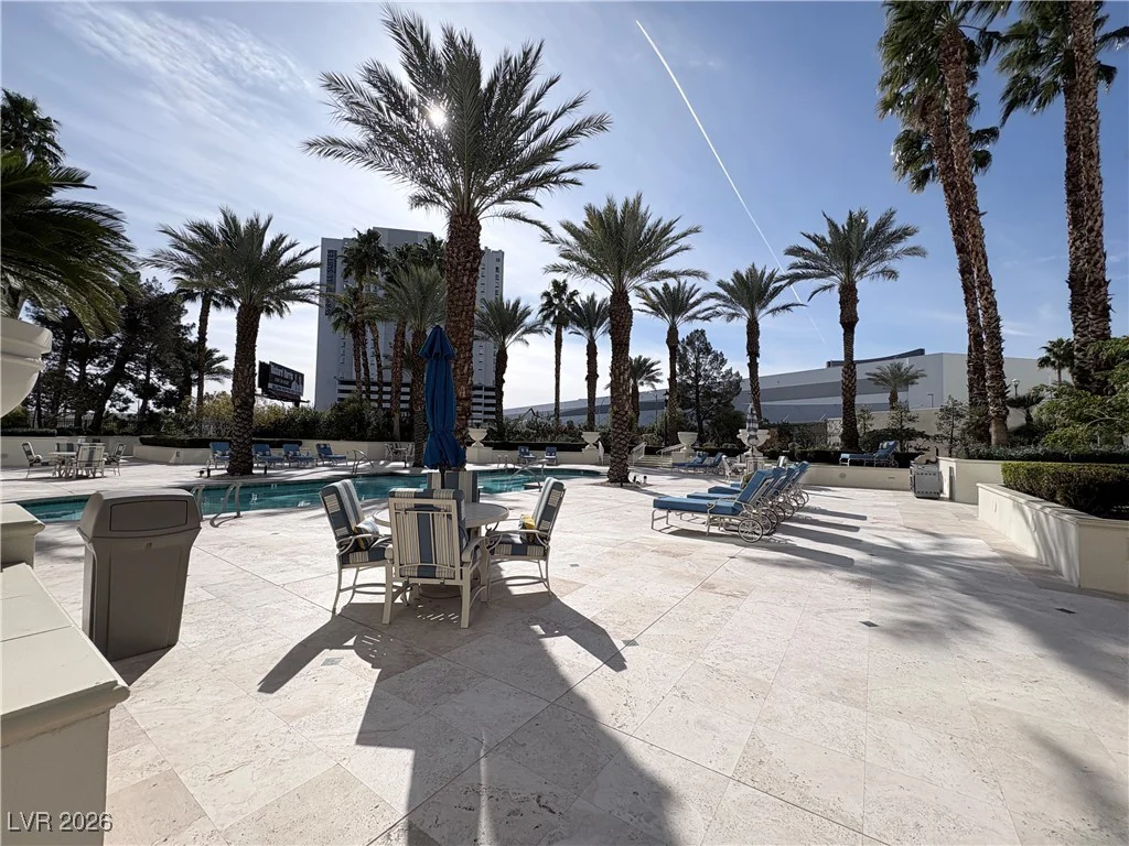 2857 Paradise, Las Vegas, NV 89109