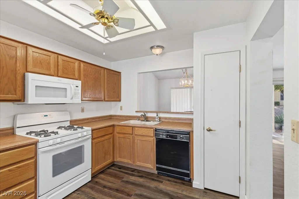 9521 Gold Bank, Las Vegas, NV 89134