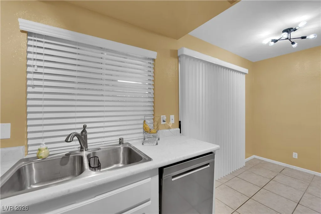 4770 Topaz, Las Vegas, NV 89121