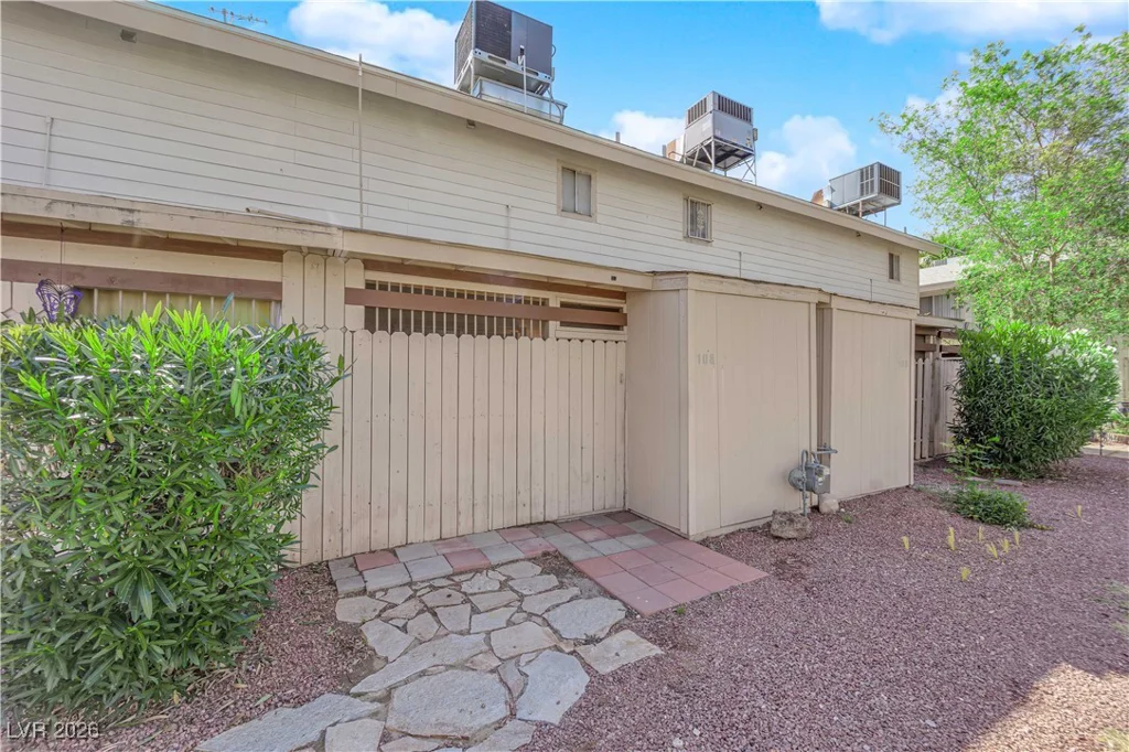 4770 Topaz, Las Vegas, NV 89121