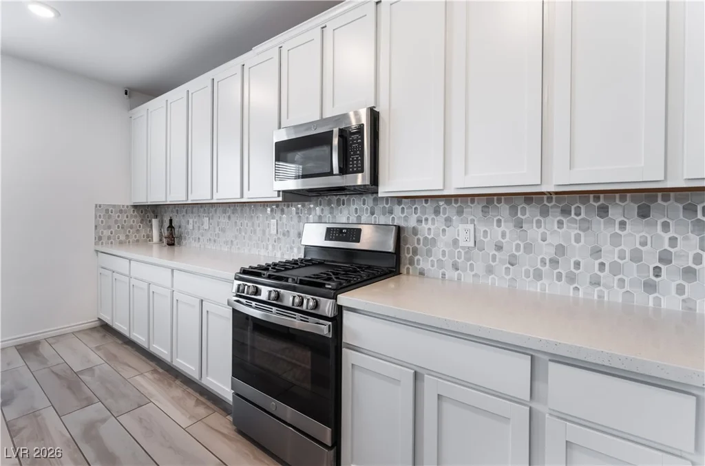 8866 Mountain Lion, Las Vegas, NV 89166