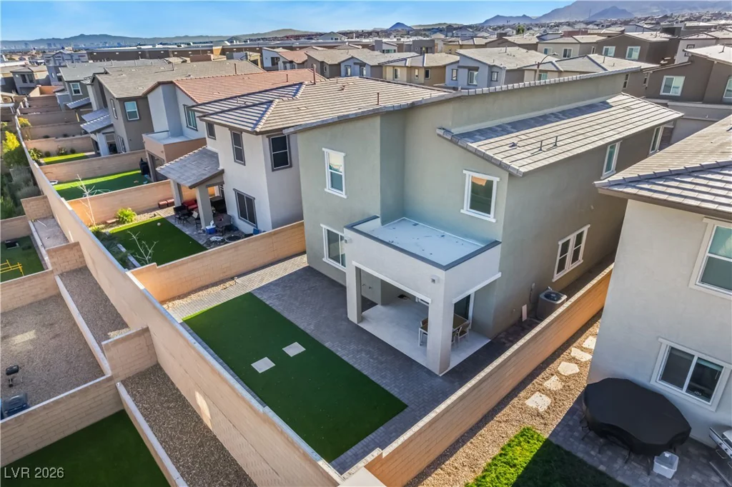 8866 Mountain Lion, Las Vegas, NV 89166
