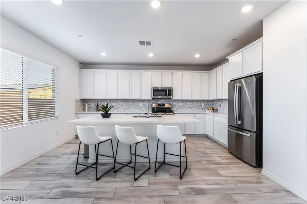 8866 Mountain Lion, Las Vegas, NV 89166