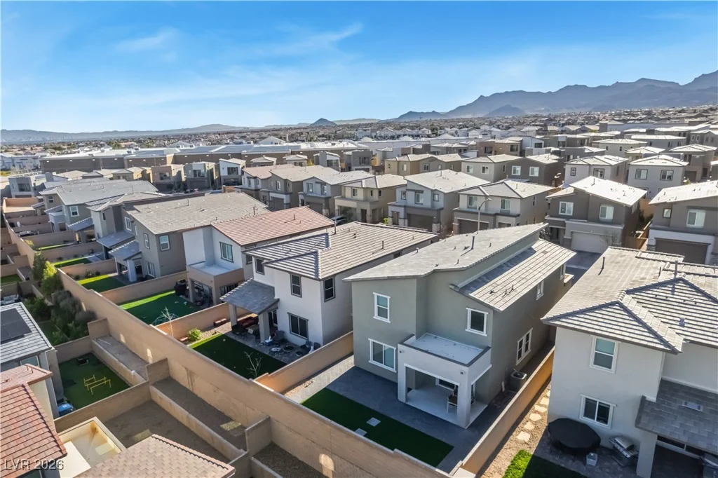 8866 Mountain Lion, Las Vegas, NV 89166