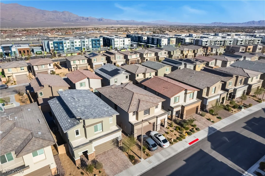8866 Mountain Lion, Las Vegas, NV 89166