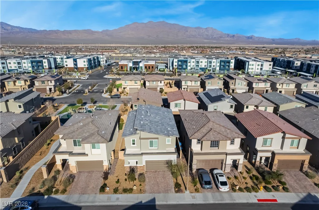 8866 Mountain Lion, Las Vegas, NV 89166