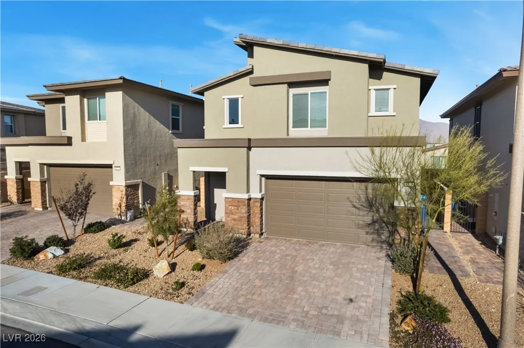 8866 Mountain Lion, Las Vegas, NV 89166