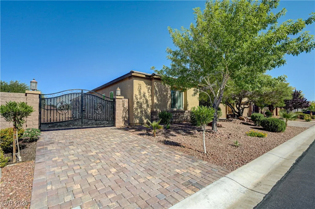 4260 Helena Cove, Las Vegas, NV 89129