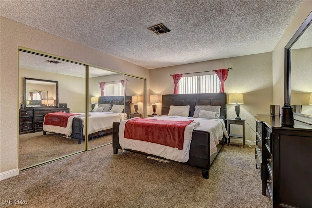 905 Rockview, Las Vegas, NV 89128