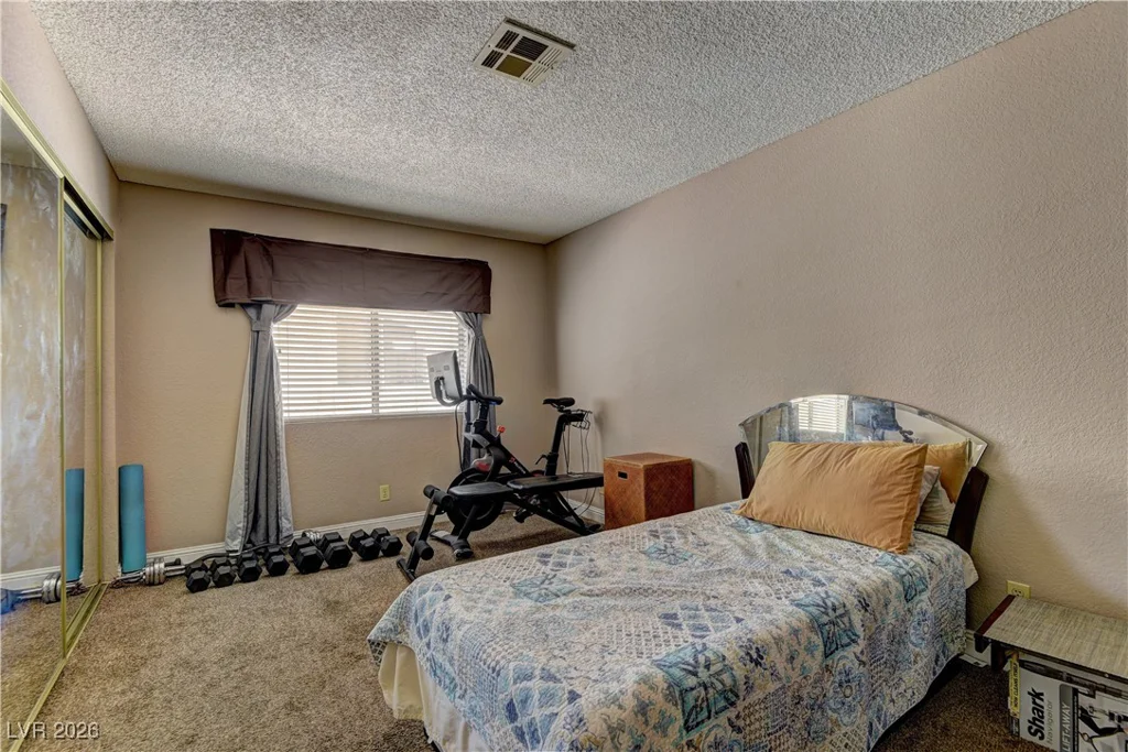 905 Rockview, Las Vegas, NV 89128