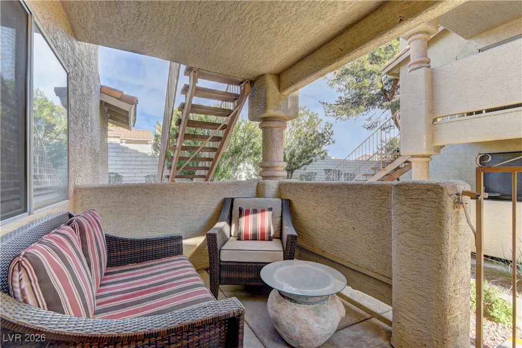905 Rockview, Las Vegas, NV 89128