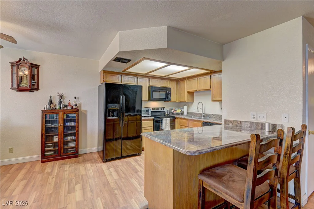 905 Rockview, Las Vegas, NV 89128