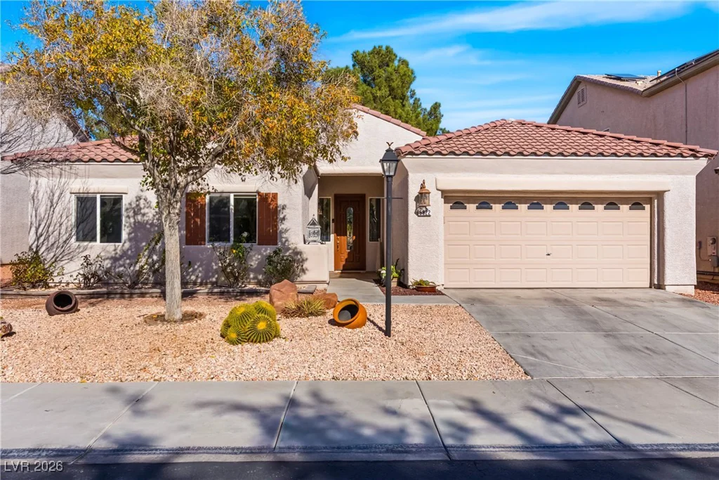 5822 Falling Stream, Las Vegas, NV 89131