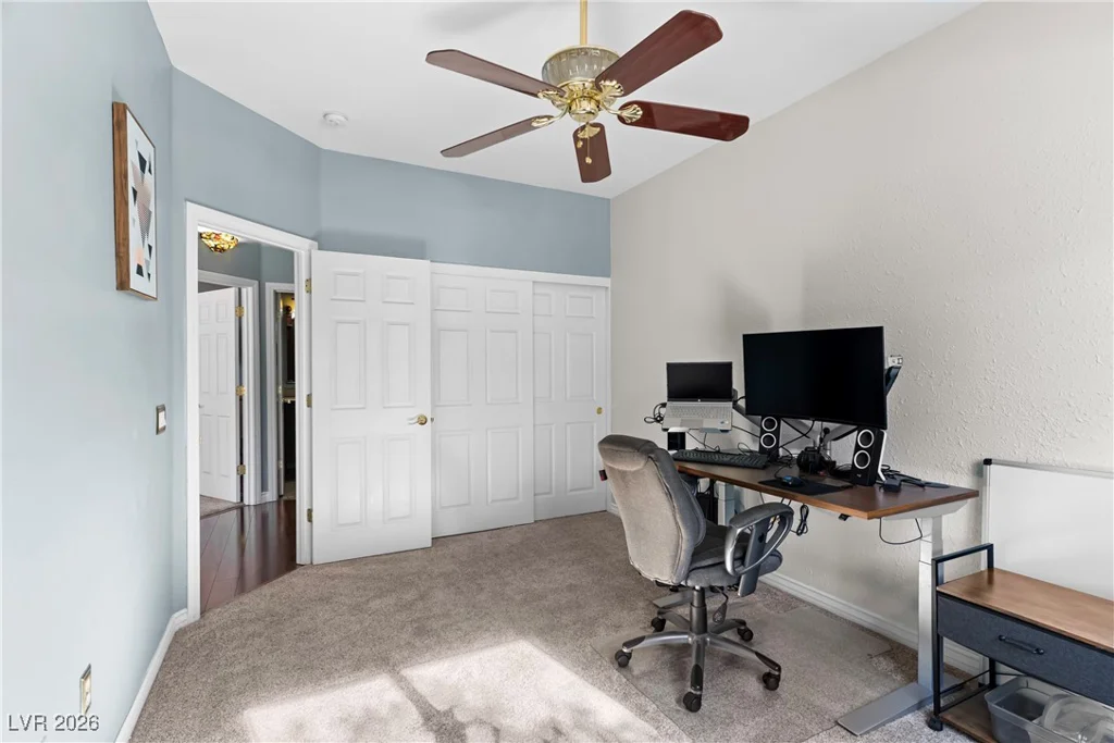 5822 Falling Stream, Las Vegas, NV 89131