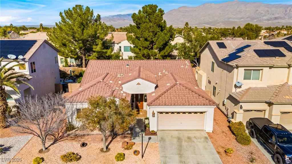 5822 Falling Stream, Las Vegas, NV 89131