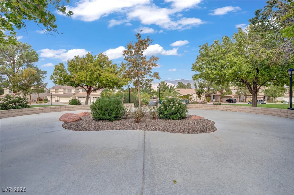 5822 Falling Stream, Las Vegas, NV 89131
