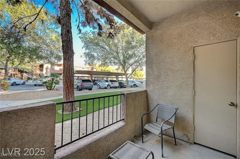 4400 Jones, Las Vegas, NV 89103