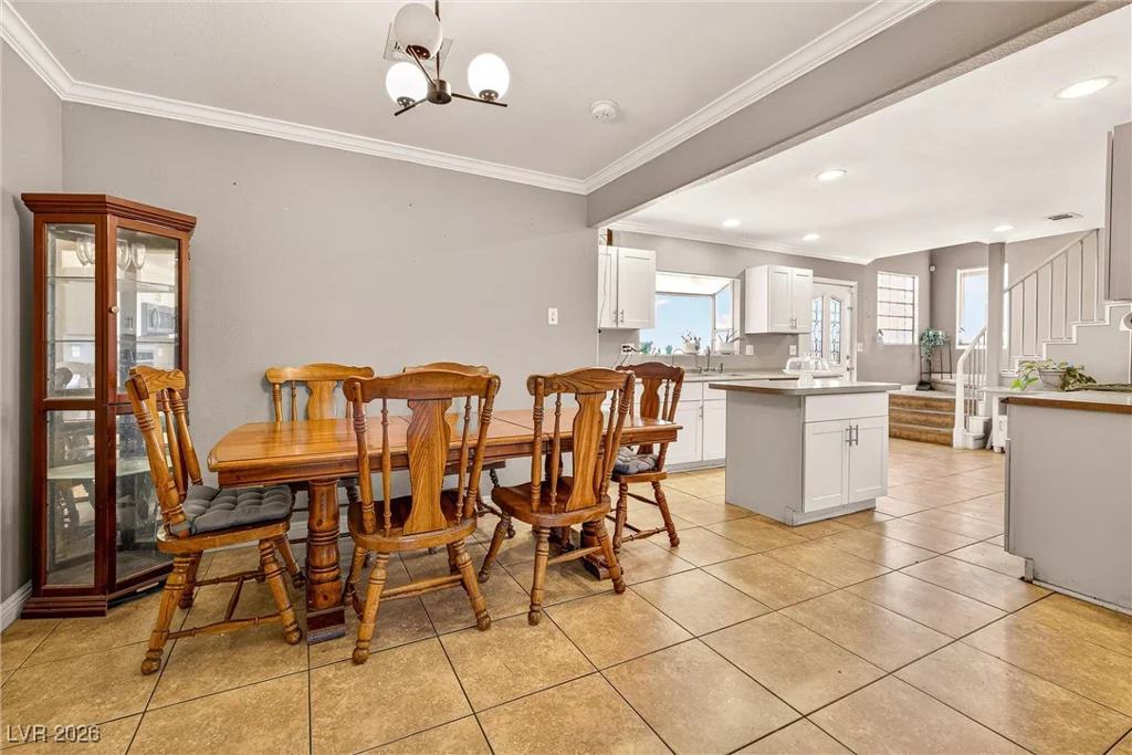 3828 Vista Largo, Las Vegas, NV 89121