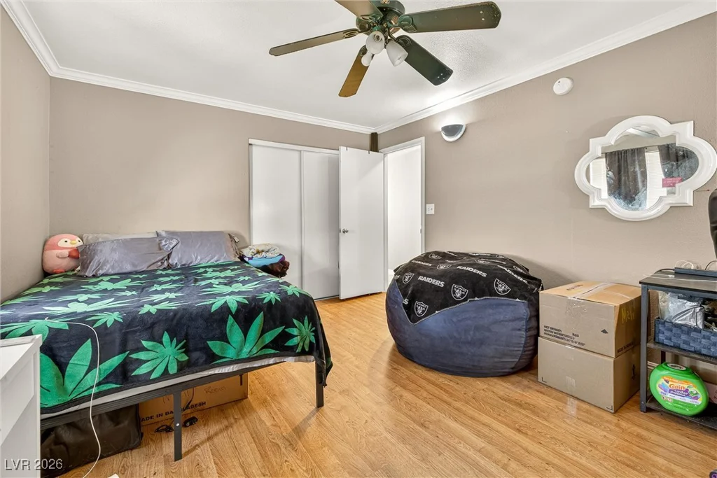 3828 Vista Largo, Las Vegas, NV 89121