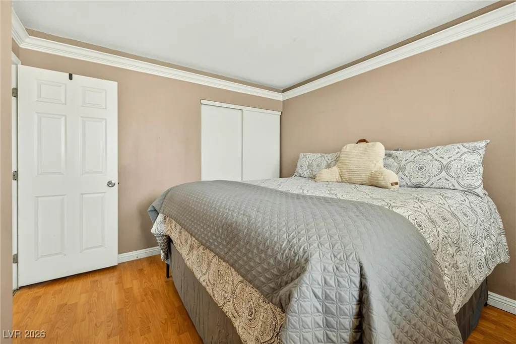 3828 Vista Largo, Las Vegas, NV 89121