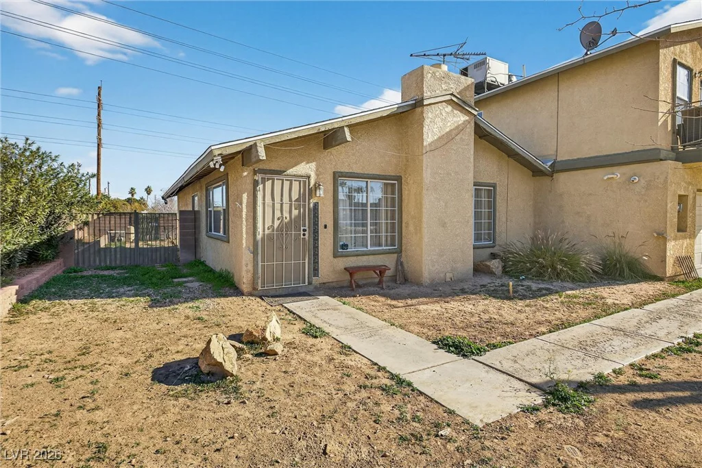 3828 Vista Largo, Las Vegas, NV 89121