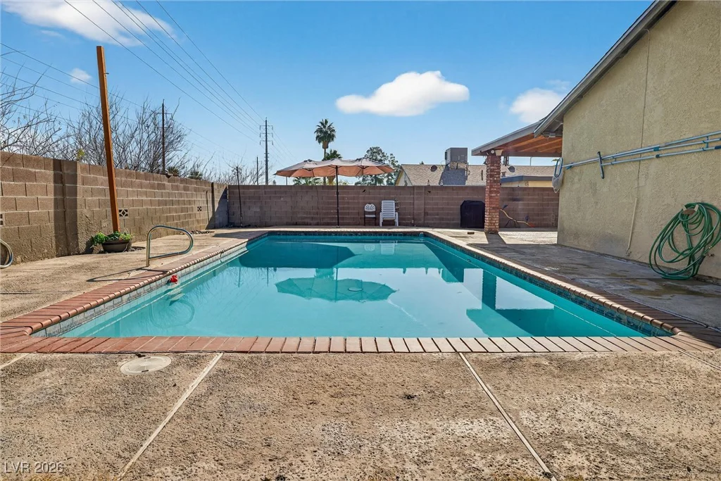 3828 Vista Largo, Las Vegas, NV 89121