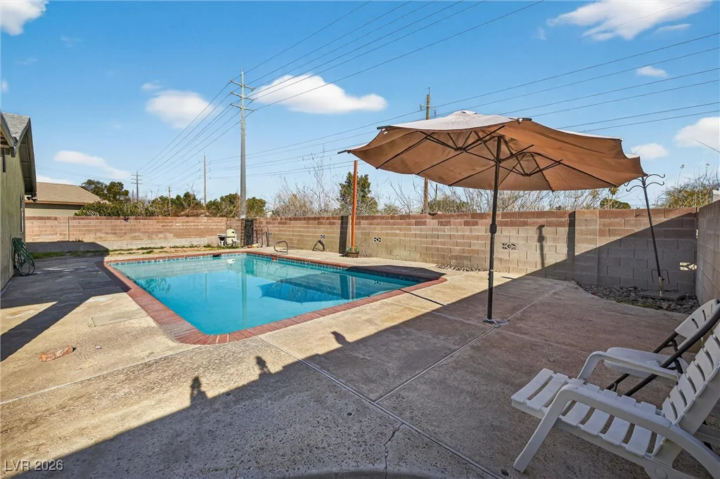 3828 Vista Largo, Las Vegas, NV 89121