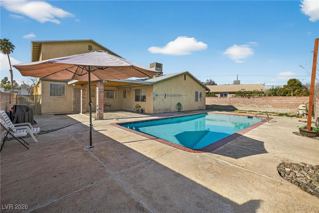 3828 Vista Largo, Las Vegas, NV 89121
