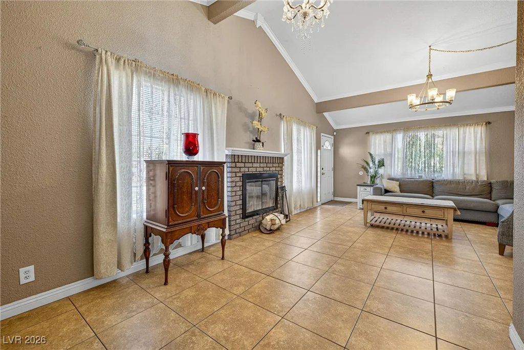 3828 Vista Largo, Las Vegas, NV 89121