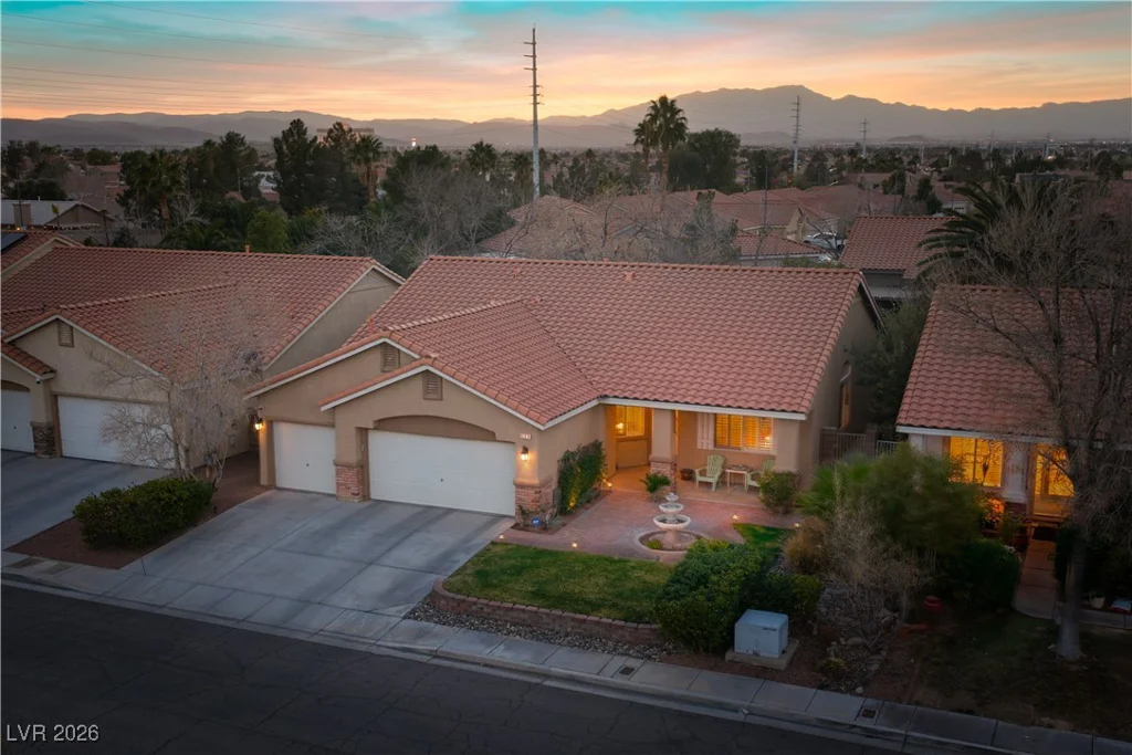 8865 Windsor Hill, Las Vegas, NV 89123