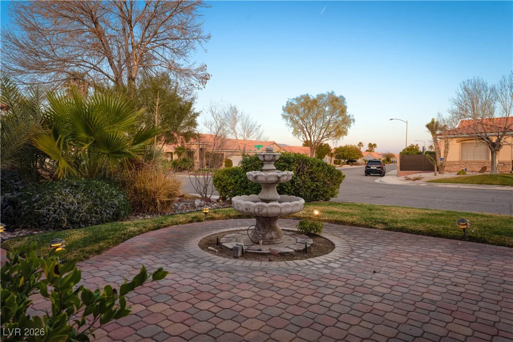 8865 Windsor Hill, Las Vegas, NV 89123
