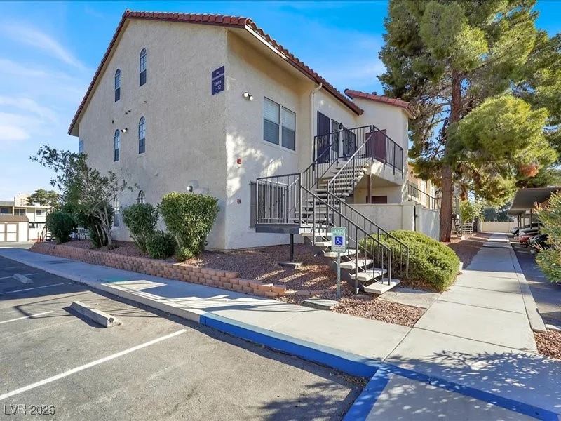 3682 Melonies, Las Vegas, NV 89103