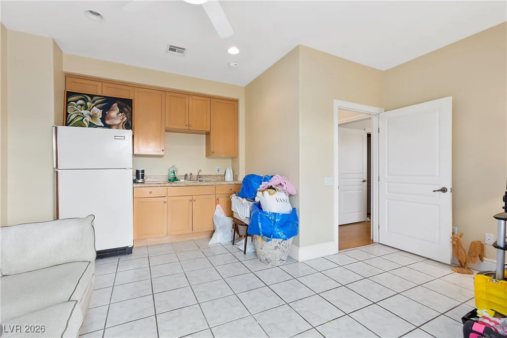 3575 Shelome, Las Vegas, NV 89121