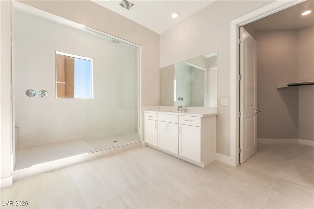 9132 Las Manaitas, Las Vegas, NV 89144