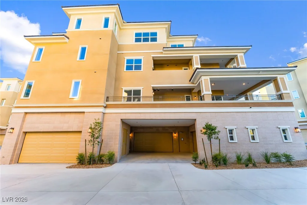 9132 Las Manaitas, Las Vegas, NV 89144