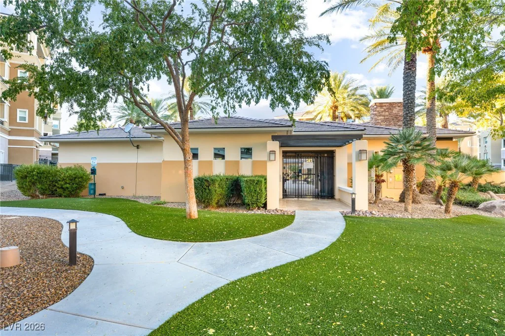 9132 Las Manaitas, Las Vegas, NV 89144