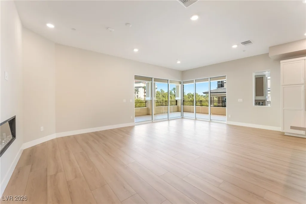 9132 Las Manaitas, Las Vegas, NV 89144
