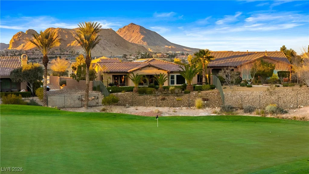 90 Contrada Fiore, Henderson, NV 89011